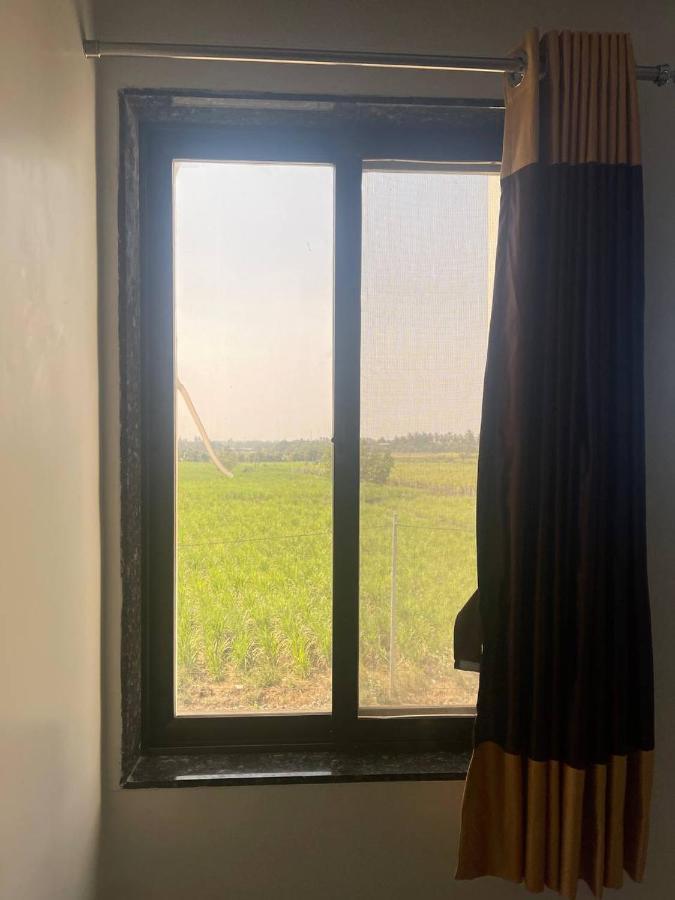 Navsari Hotel Nilkanth מראה חיצוני תמונה